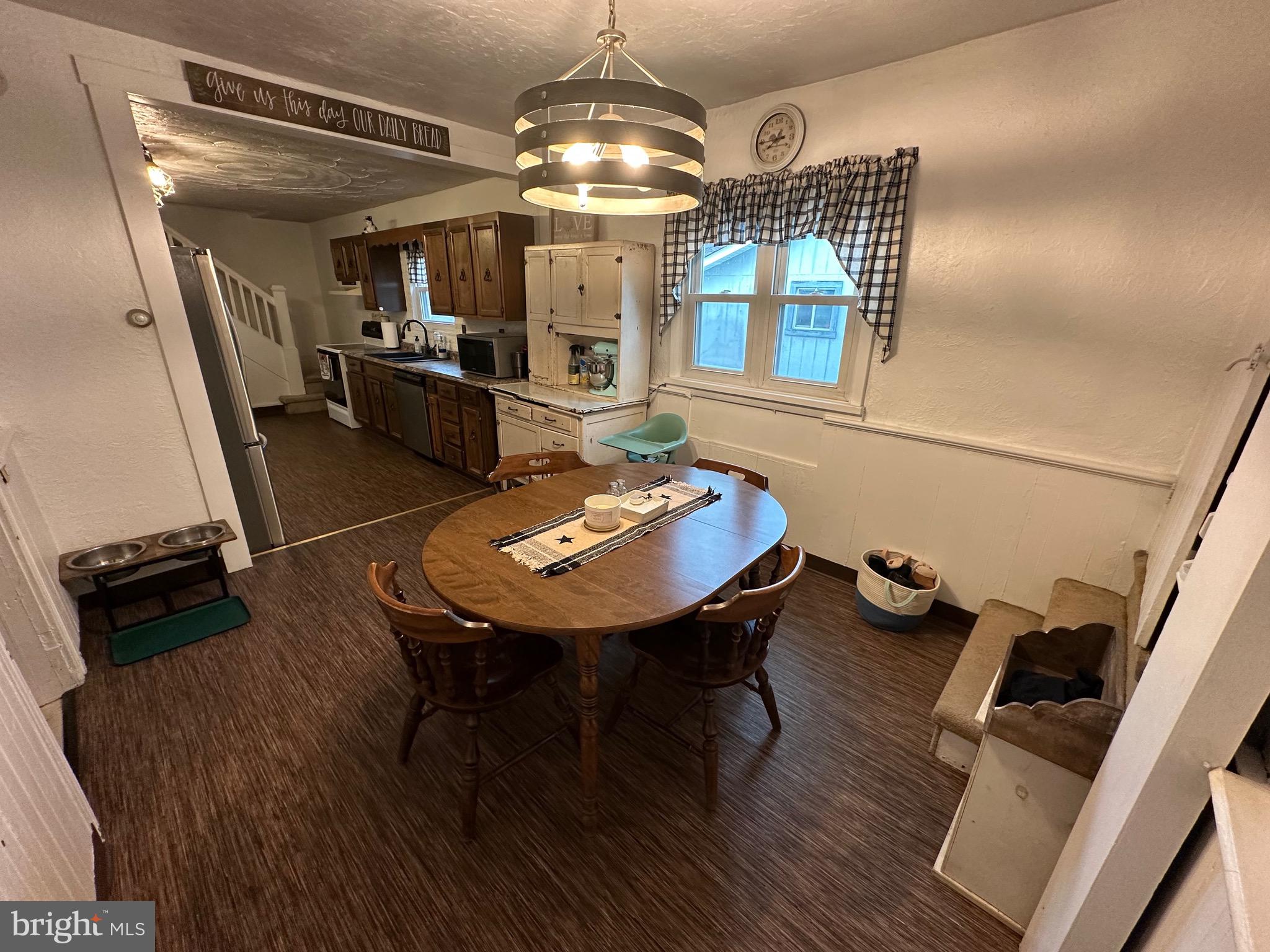 628 Locust Street Roaring Spring, PA 16673 - Photo 7 of 38