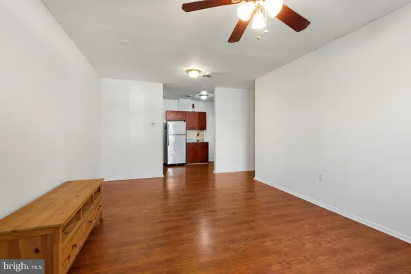 $1,325 | 240 West Girard Avenue, Unit 1, Philadelphia, PA 19123
