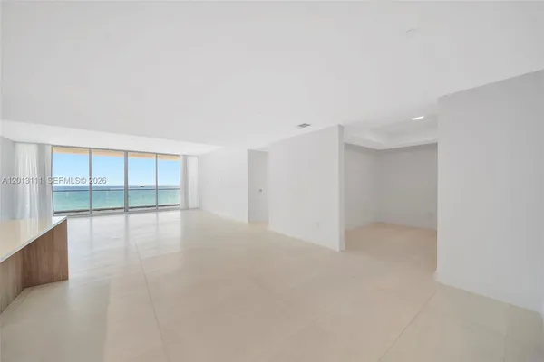 $15,000 | 153 North Seabreeze Boulevard, Unit 801, Fort Lauderdale, FL 33304
