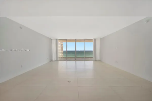 $15,000 | 153 North Seabreeze Boulevard, Unit 801, Fort Lauderdale, FL 33304
