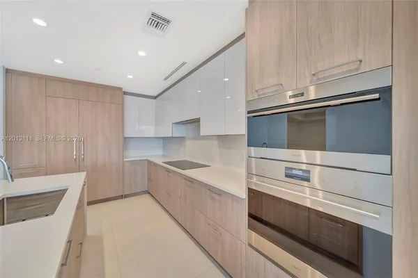 $15,000 | 153 North Seabreeze Boulevard, Unit 801, Fort Lauderdale, FL 33304