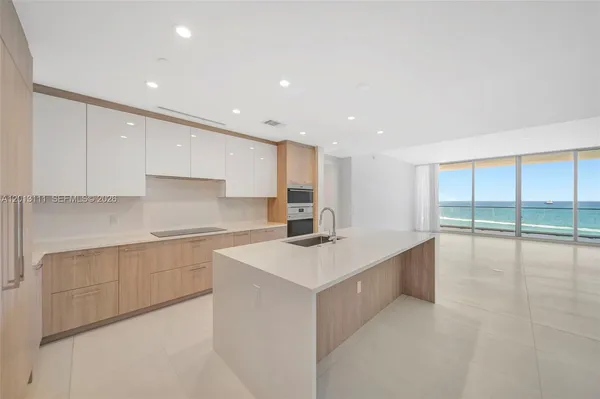 $15,000 | 153 North Seabreeze Boulevard, Unit 801, Fort Lauderdale, FL 33304