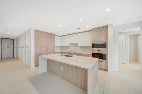 $15,000 | 153 North Seabreeze Boulevard, Unit 801, Fort Lauderdale, FL 33304