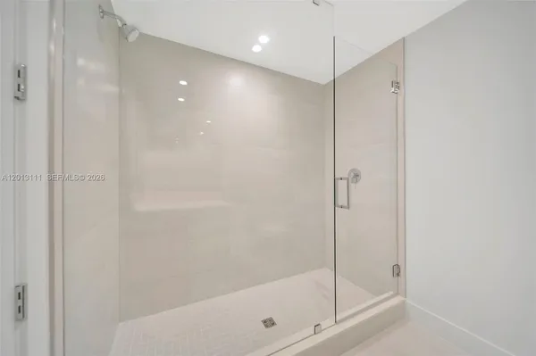 $15,000 | 153 North Seabreeze Boulevard, Unit 801, Fort Lauderdale, FL 33304