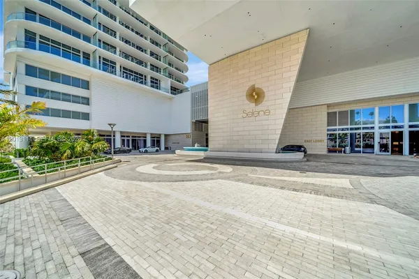 $15,000 | 153 North Seabreeze Boulevard, Unit 801, Fort Lauderdale, FL 33304