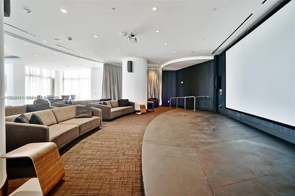 $7,500 | 851 Northeast 1st Avenue, Unit 4007, Miami, FL 33132