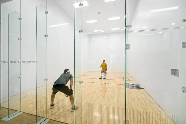 $7,500 | 851 Northeast 1st Avenue, Unit 4007, Miami, FL 33132