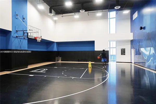 $7,500 | 851 Northeast 1st Avenue, Unit 4007, Miami, FL 33132