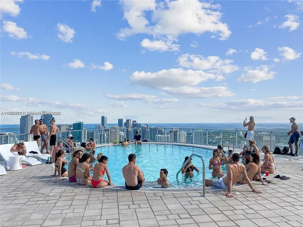 $7,500 | 851 Northeast 1st Avenue, Unit 4007, Miami, FL 33132