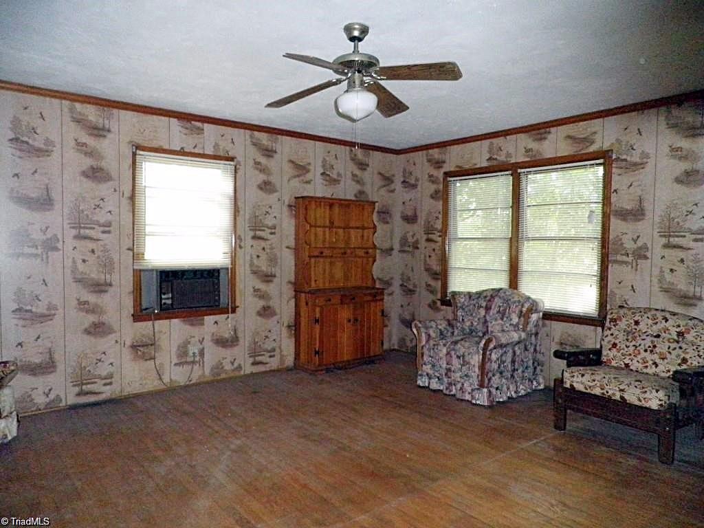 523 Gap Road Seagrove, NC 27341 - Photo 4 of 15