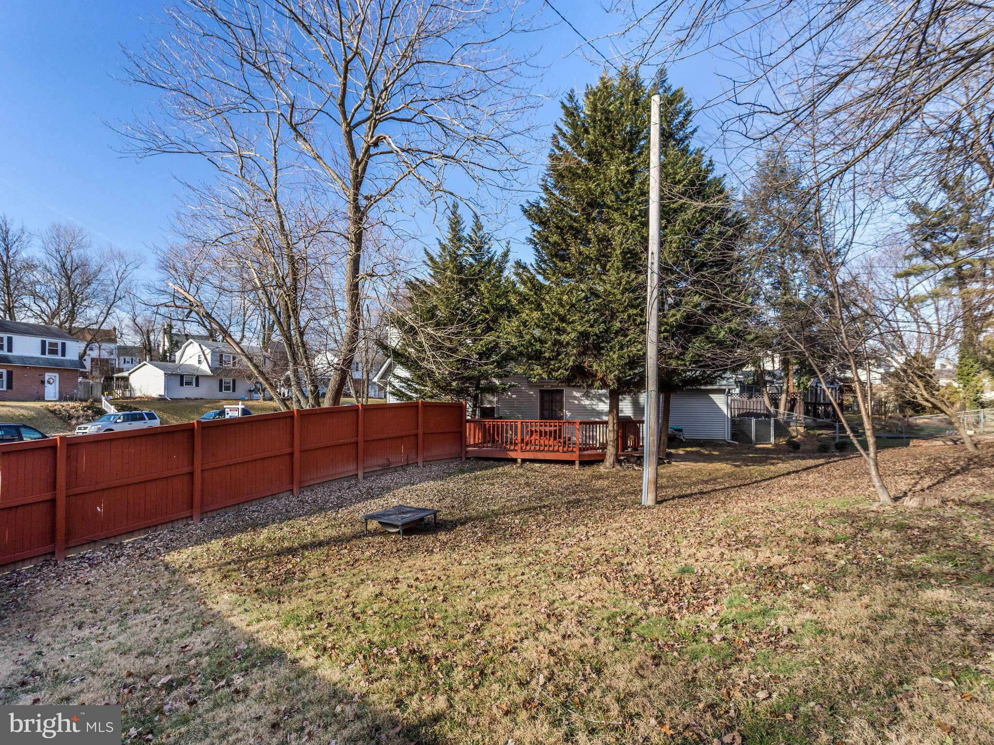 1240-7 Seven Oaks Road Baltimore, MD 21227 - Photo 21 of 23 Fenced in backyard