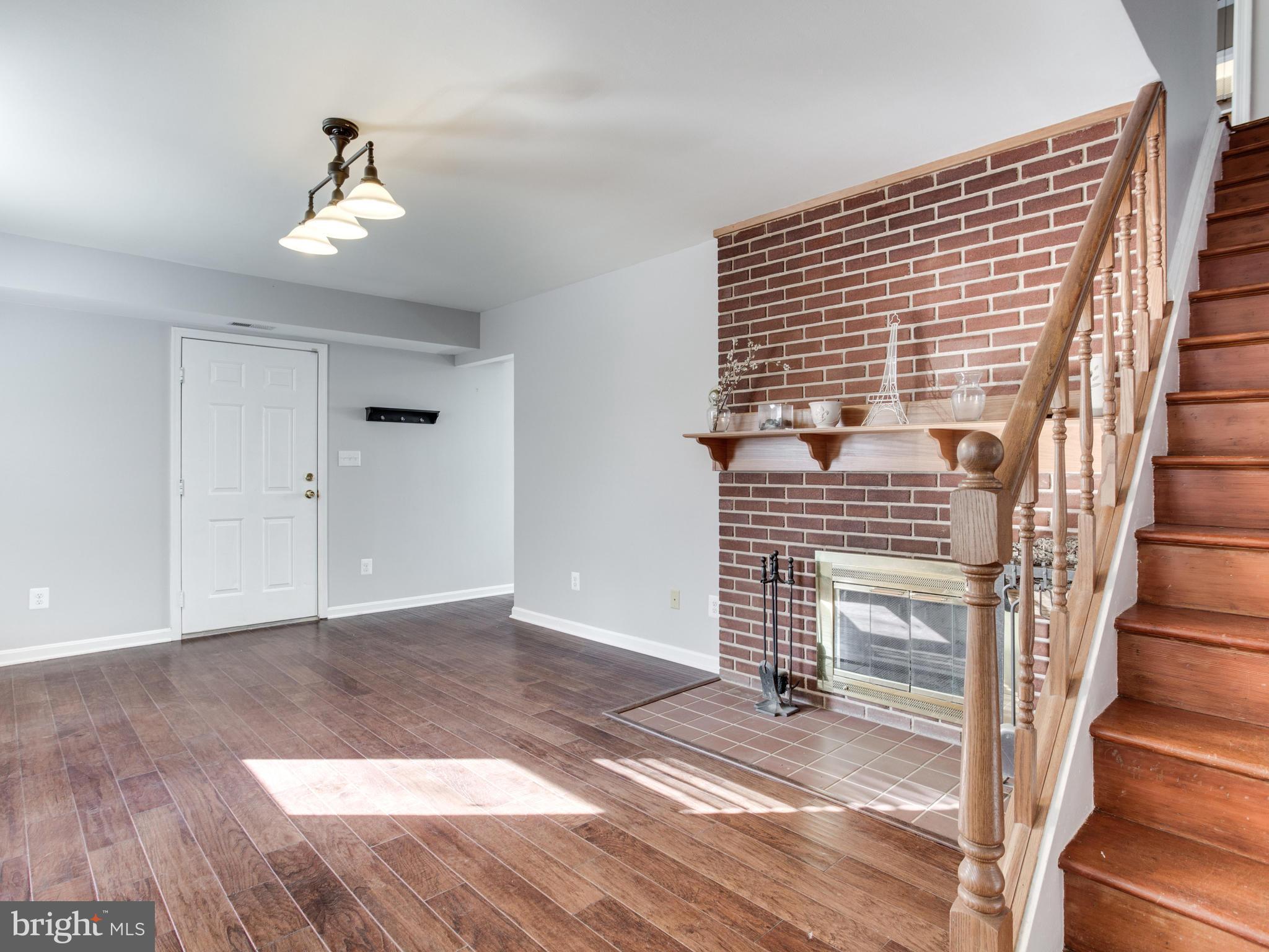 1240-7 Seven Oaks Road Baltimore, MD 21227 - Photo 4 of 23 Dining Room