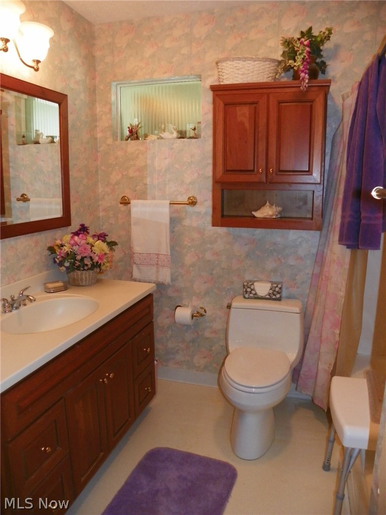 7750 Royal Ridge Drive Parma, OH 44129 - Photo 10 of 28