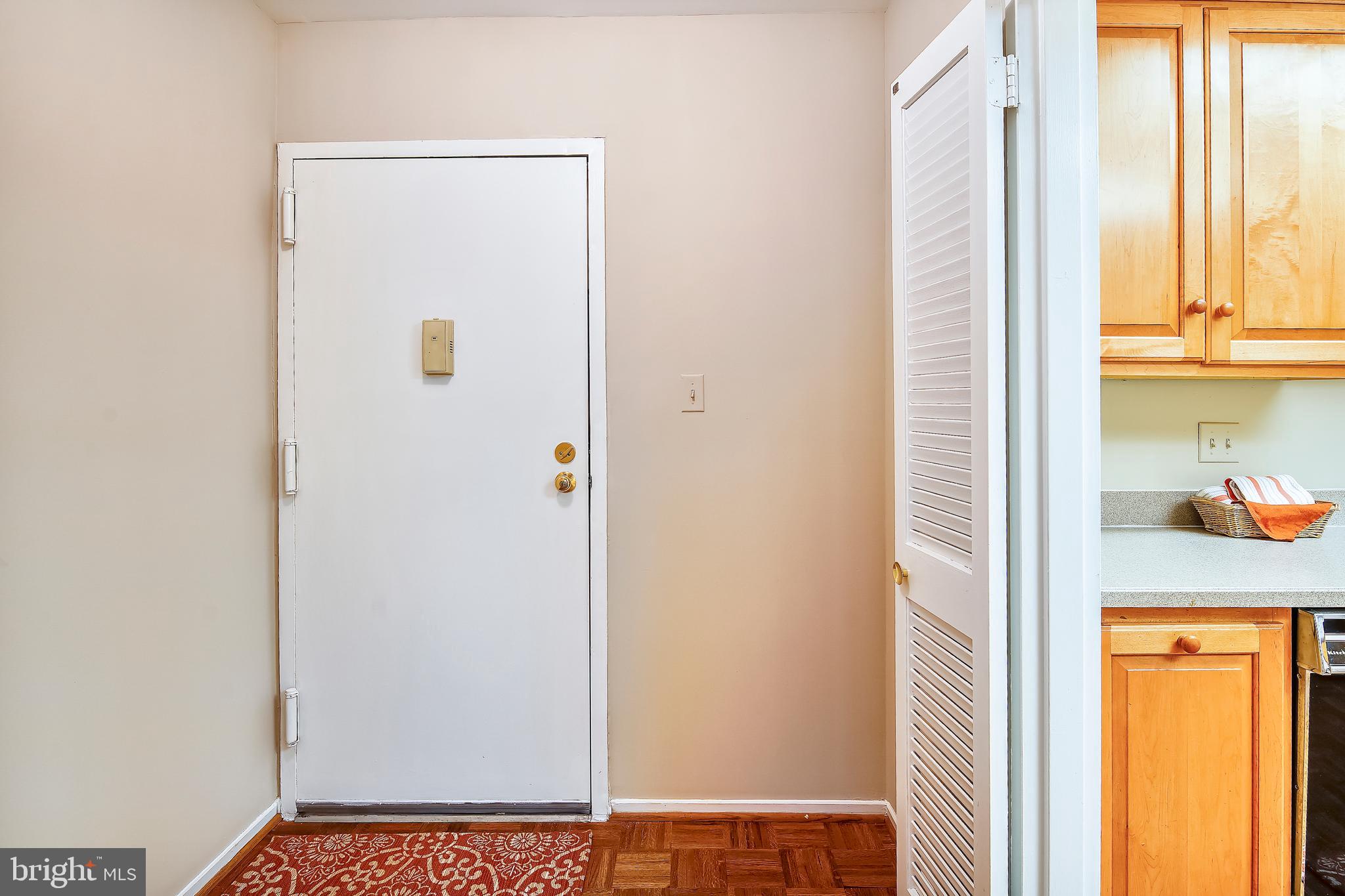 10026 Stedwick Road, Unit 301 Gaithersburg, MD 20886 - Photo 3 of 24 INVITING FOYER