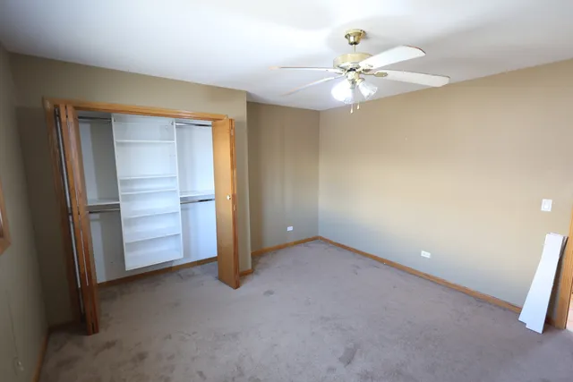 $2,100 | 9823 Linn Avenue, Unit 3, Schiller Park, IL 60176