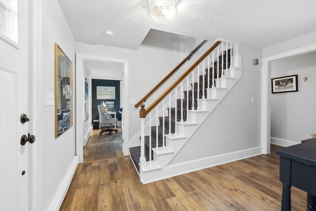 6 Popes Lane Hingham, MA 02043 - Photo 2 of 42