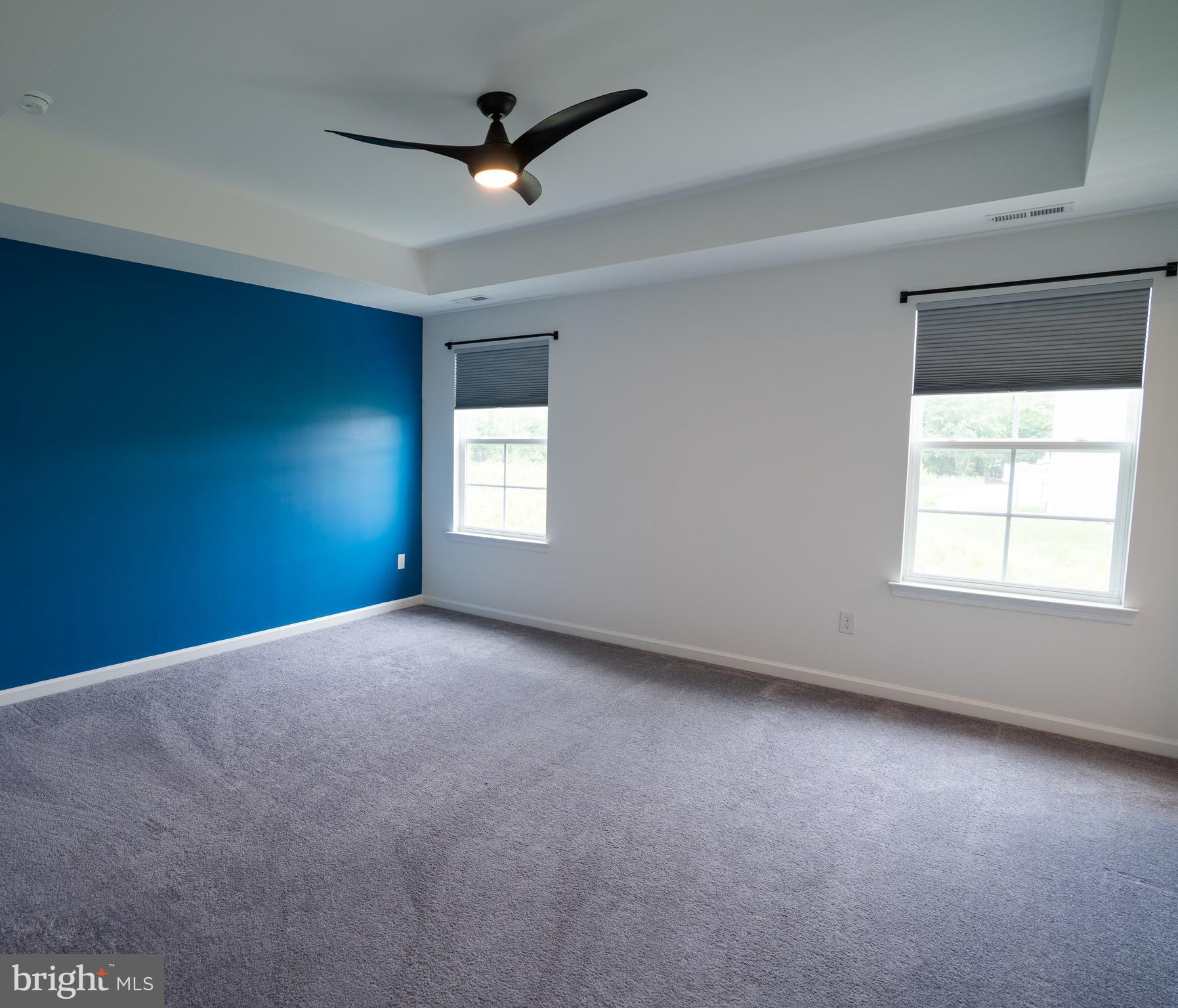 46 Aviary Road Thorofare, NJ 08086 - Photo 19 of 31 an empty room with a window