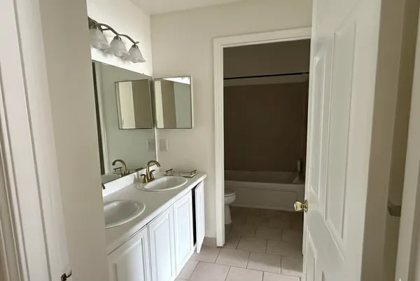 $3,000 | 17 Mulberry Street, Jersey City, NJ 07305