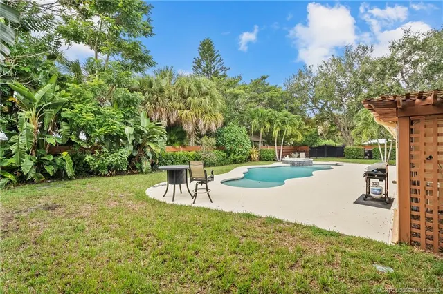 $1,295,000 | 2164 Southeast St Lucie Boulevard, Stuart, FL 34996