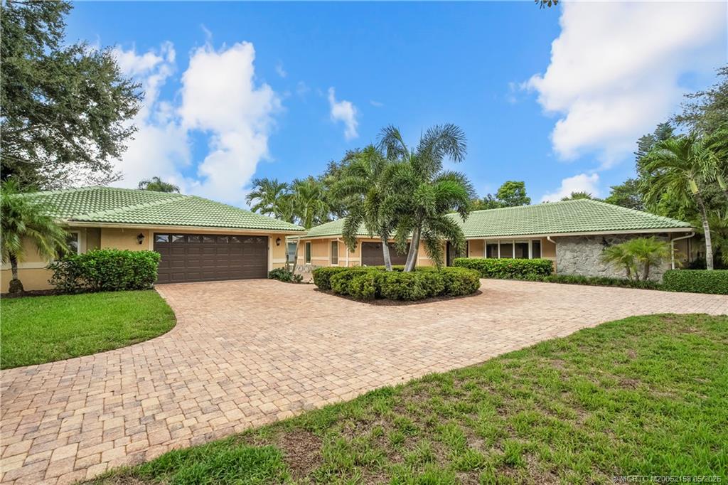 2164 Southeast St Lucie Boulevard Stuart, FL 34996 - Photo 5 of 60 Main house with Extra building