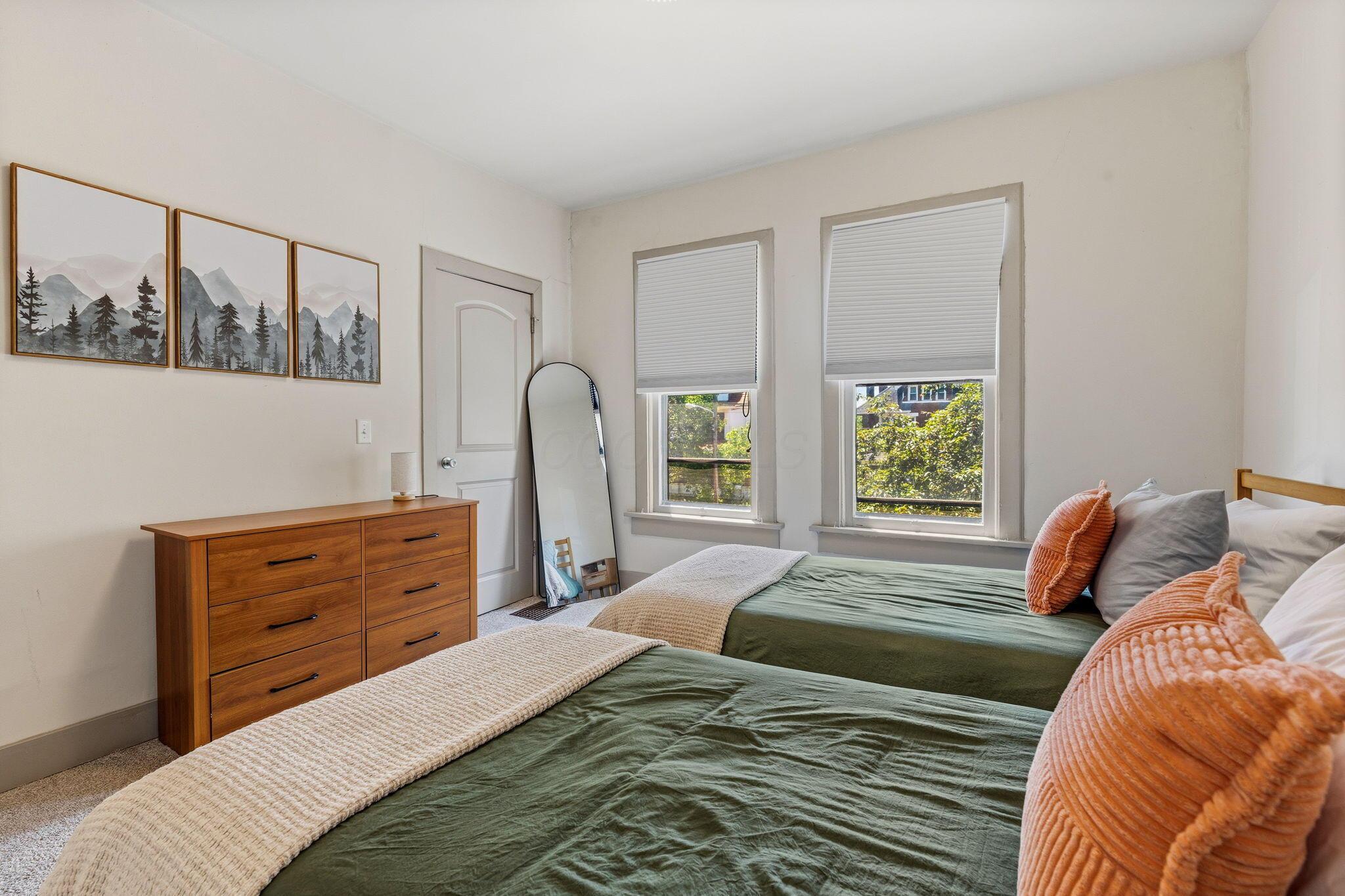 1698 Bryden Road Columbus, OH 43205 - Photo 26 of 43 Bedroom 3