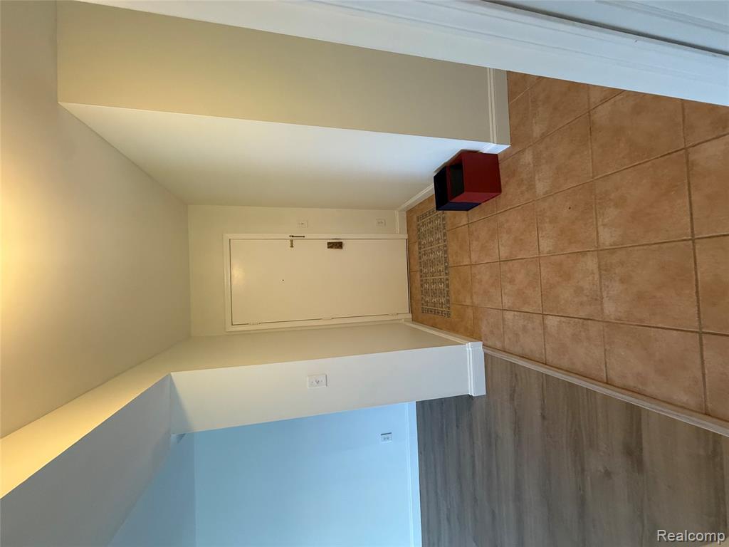 150 East Long Lake Road Bloomfield Hills, MI 48304 - Photo 5 of 22
