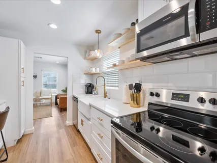 $425,000 | 839 West 17th Street, Houston, TX 77008