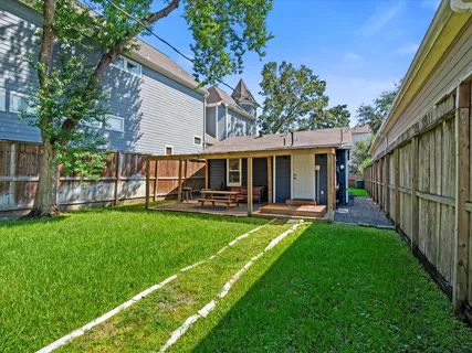$425,000 | 839 West 17th Street, Houston, TX 77008