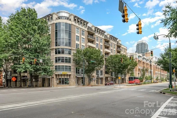 $1,850 | 718 West Trade Street, Unit 707, Charlotte, NC 28202