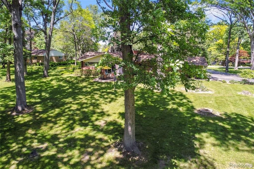 196 Vreeland Drive Rochester, MI 48309 - Photo 31 of 35