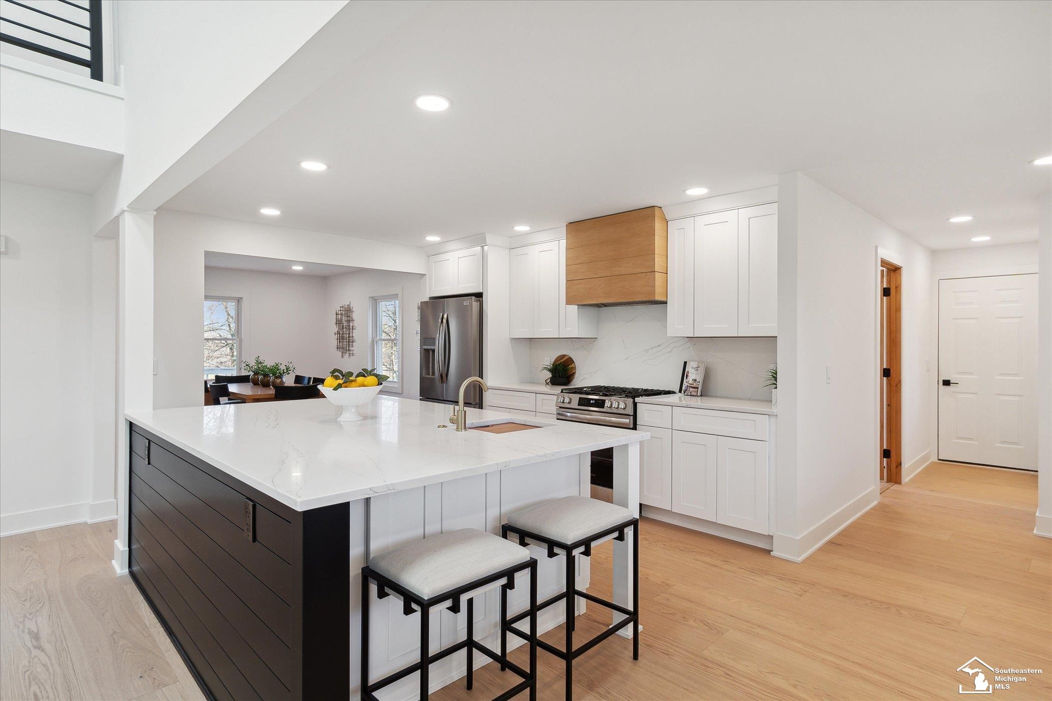 22851 Napier Road Northville, MI 48167 - Photo 14 of 58 50161691-3c5434fe-b33d-4d1d-a397-f57ca6f04738.JPG