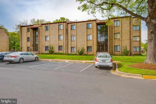 $1,700 | 10626 Provincial Drive, Unit E, Manassas, VA 20109