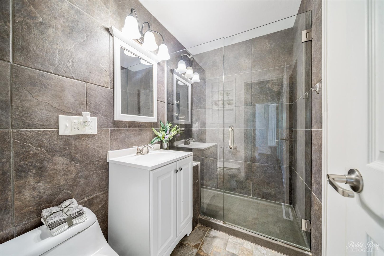 116 South Prospect Street Wheaton, IL 60187 - Photo 11 of 24 Gallery Image 11