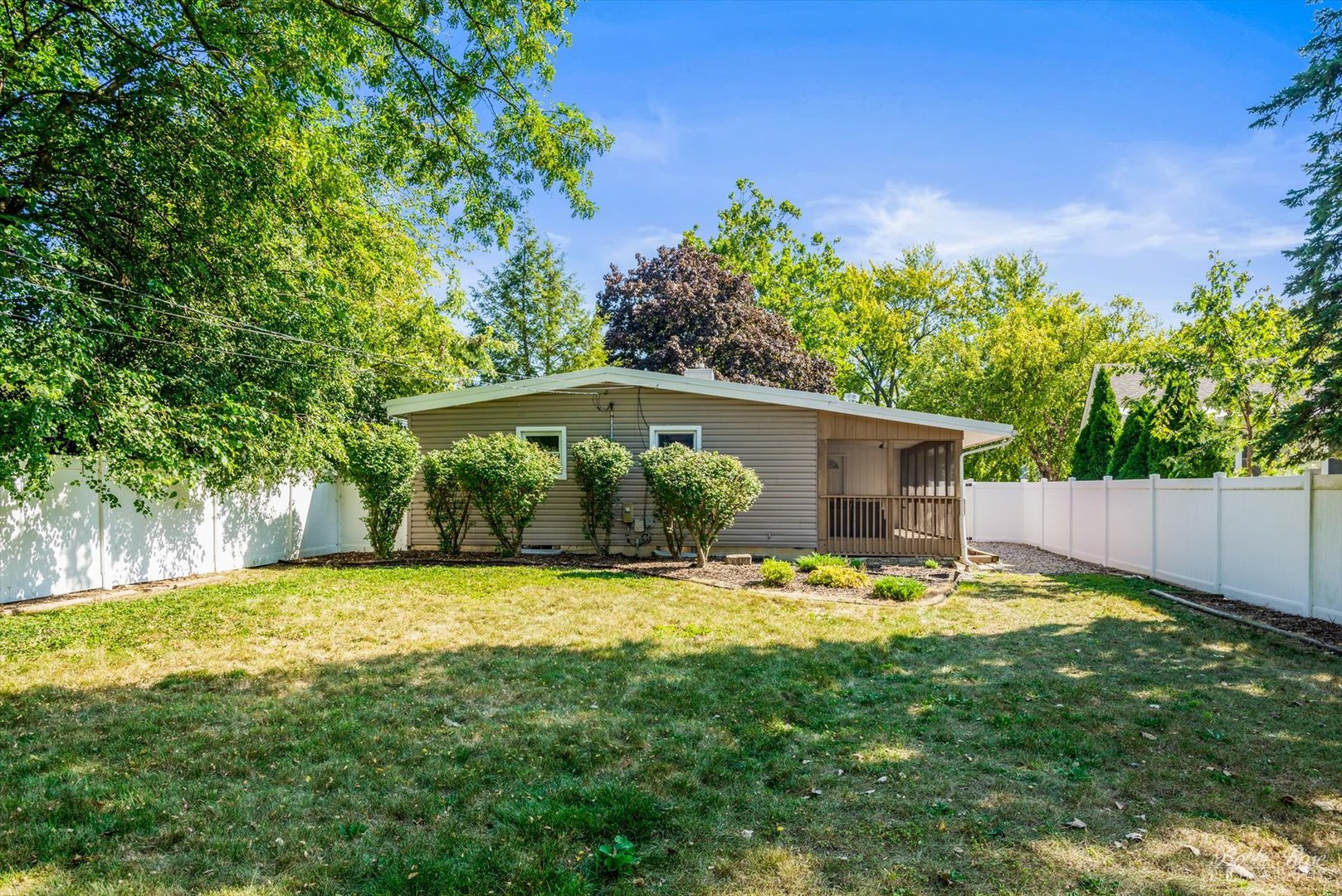 116 South Prospect Street Wheaton, IL 60187 - Photo 20 of 24 Gallery Image 20