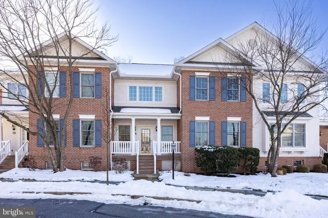 $649,000 | 427 Vineyard Lane, Downingtown, PA 19335