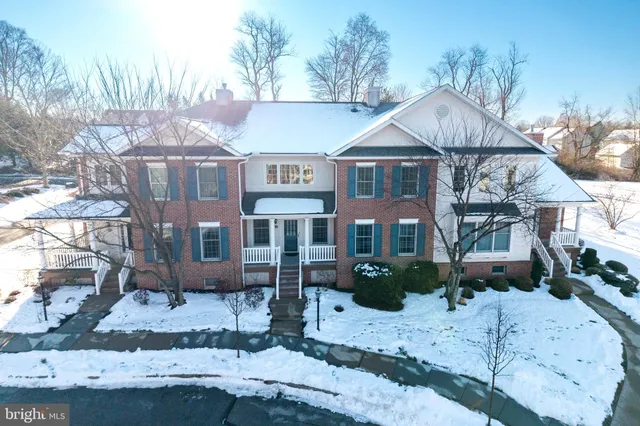 $649,000 | 427 Vineyard Lane, Downingtown, PA 19335