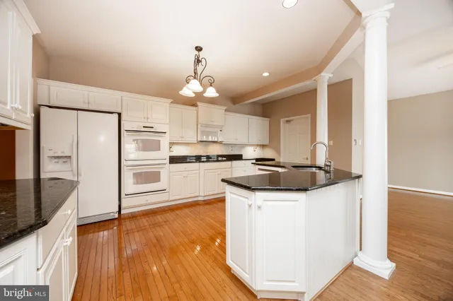 $649,000 | 427 Vineyard Lane, Downingtown, PA 19335