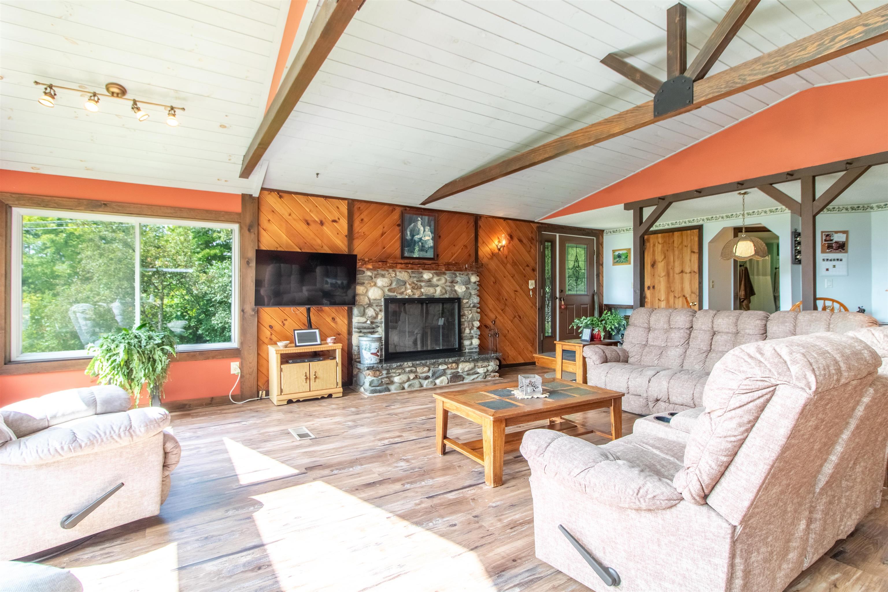 482 Sugarhouse Road Burke, VT 05871 - Photo 9 of 49 Gallery Image 9