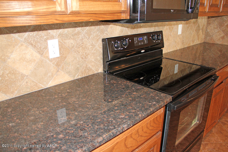 18451 Grasslands Road Bushland, TX 79124 - Photo 12 of 39