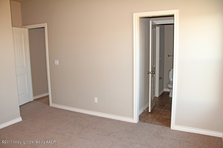 18451 Grasslands Road Bushland, TX 79124 - Photo 23 of 39 an empty room and closet area