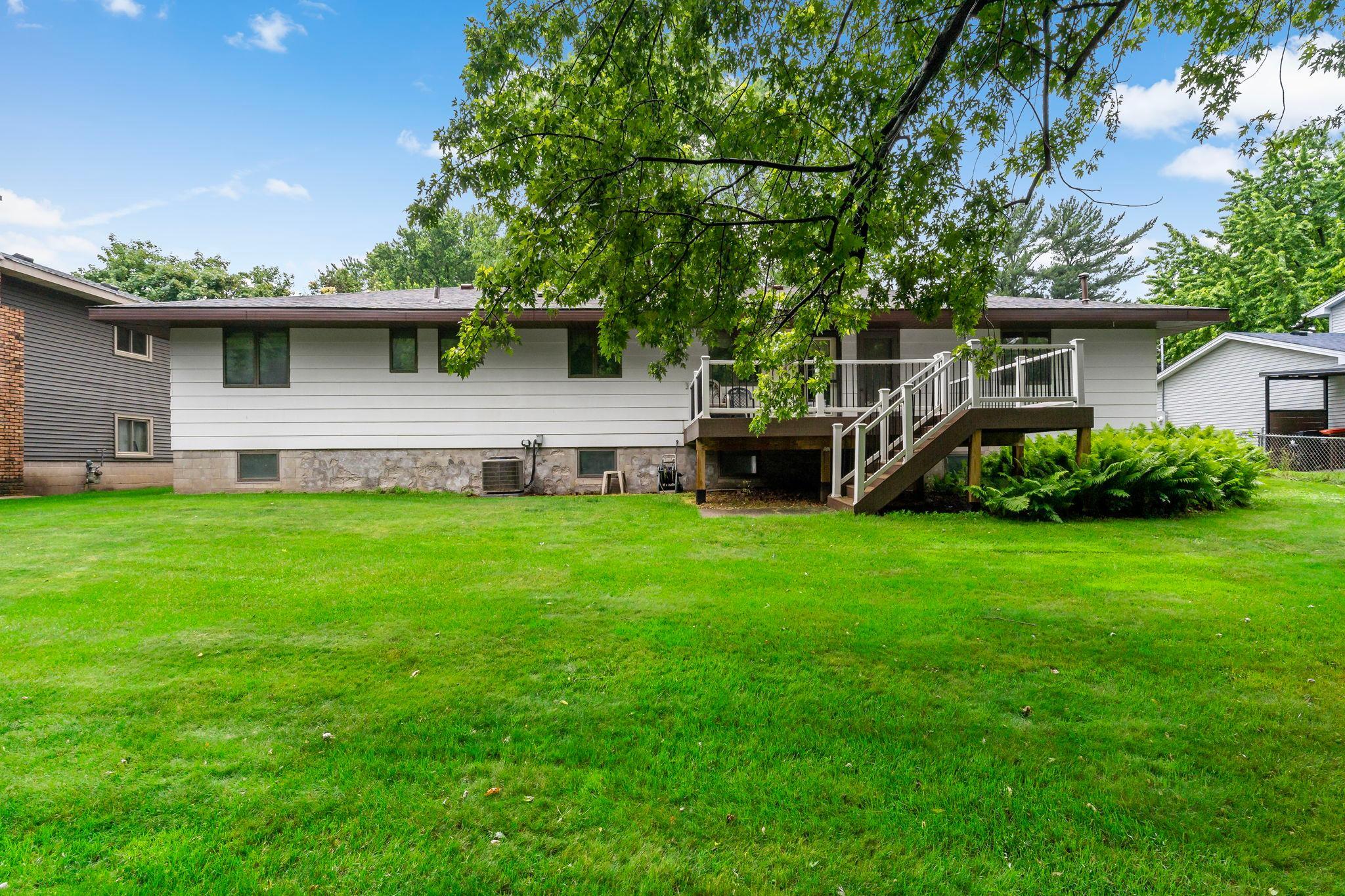 2217 Ripley Avenue Maplewood, MN 55109 - Photo 36 of 48