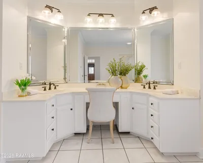 $450,000 | 9203 East Old Spanish Trail, Jeanerette, LA 70544