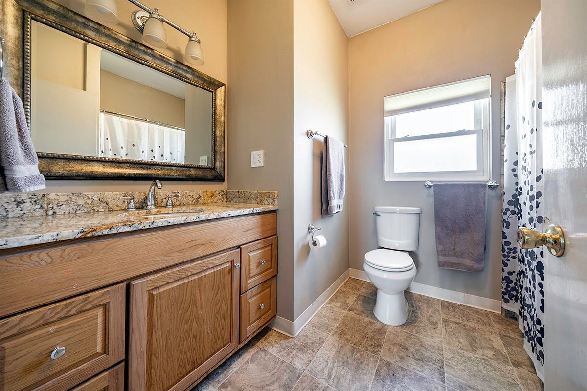 605 Meridian Road Eagle Point, OR 97524 - Photo 58 of 71 56