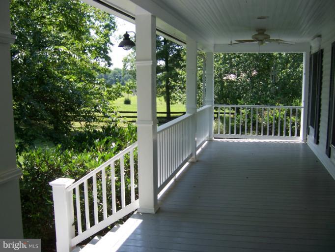 19263 Silcott Springs Road Purcellville, VA 20132 - Photo 11 of 24 Exterior (Front)