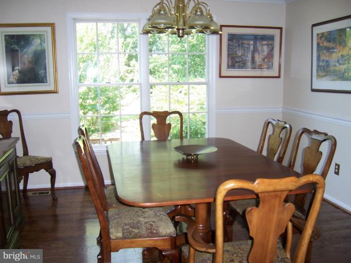 19263 Silcott Springs Road Purcellville, VA 20132 - Photo 21 of 24 Kitchen