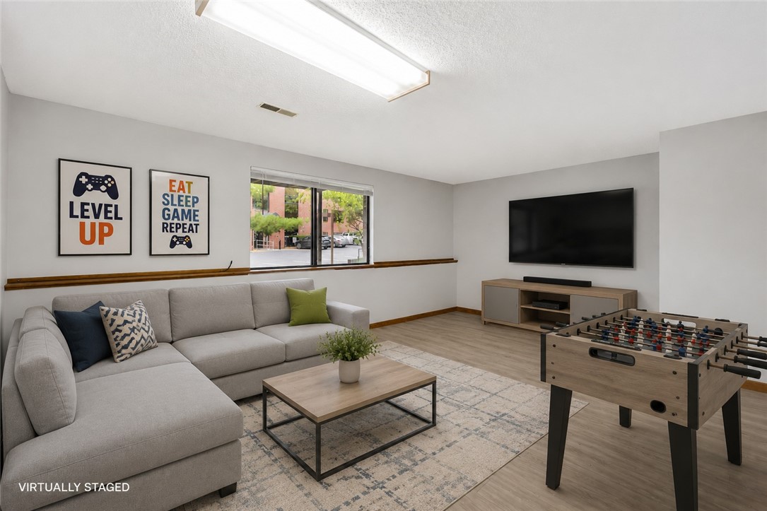10667 Montgomery Road, Unit 13 Cincinnati, OH 45242 - Photo 25 of 39 Gallery Image 25