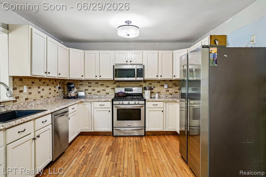 3070 Reeder Road Clarkston, MI 48346 - Photo 6 of 23