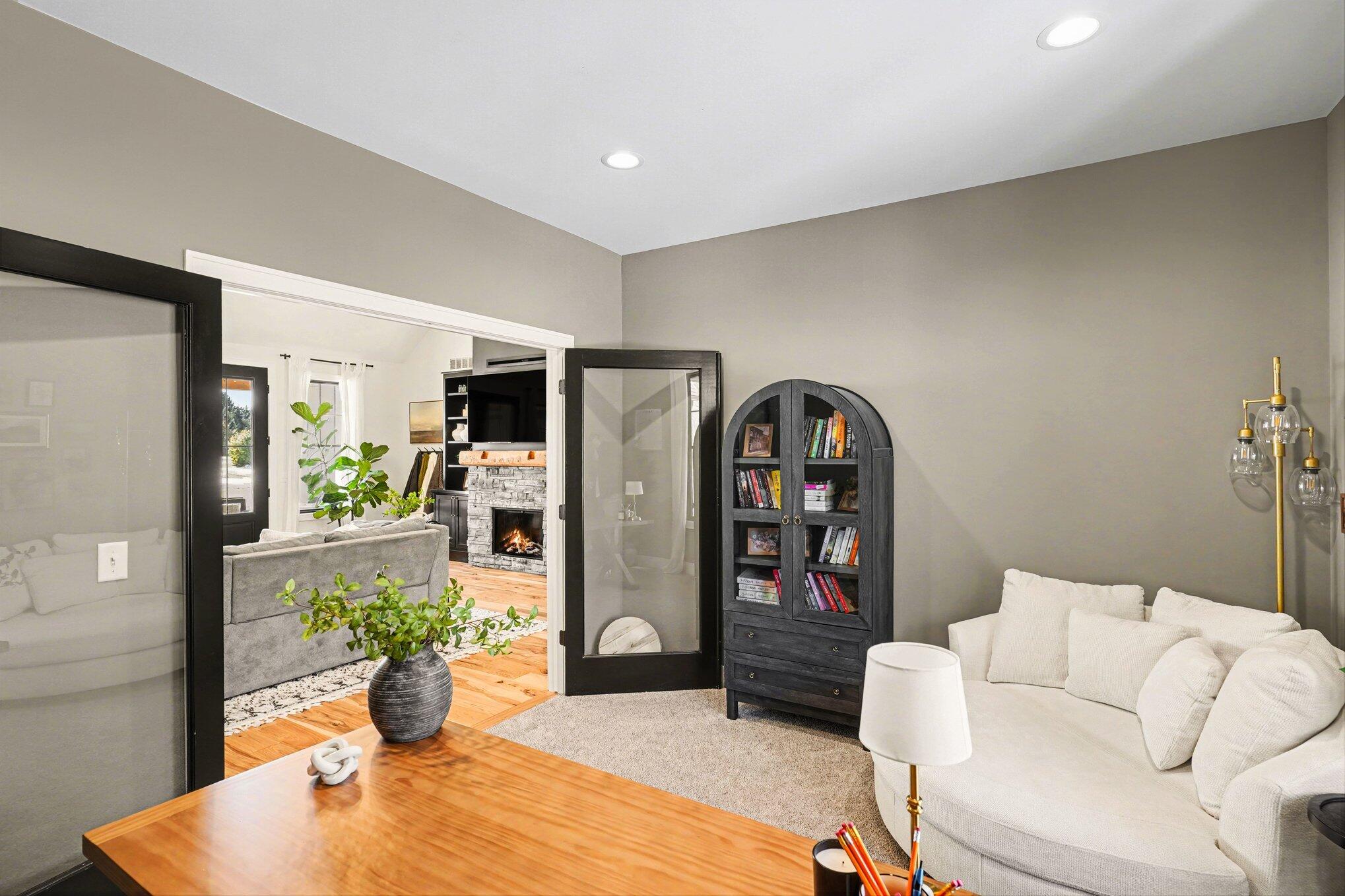 7433 Walsh Road Dexter, MI 48130 - Photo 15 of 48 015_file_8626