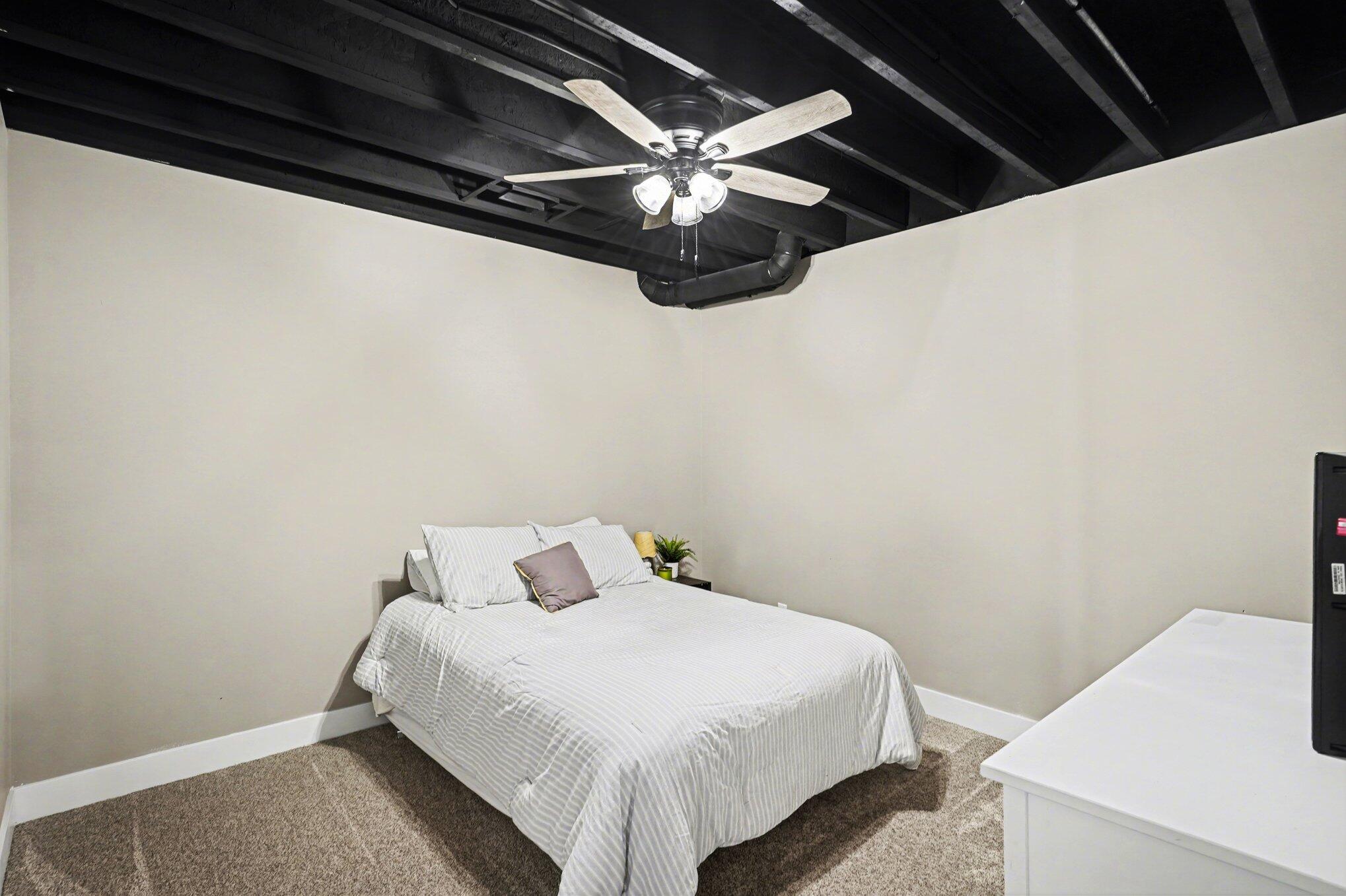 7433 Walsh Road Dexter, MI 48130 - Photo 35 of 48 033_file_6947