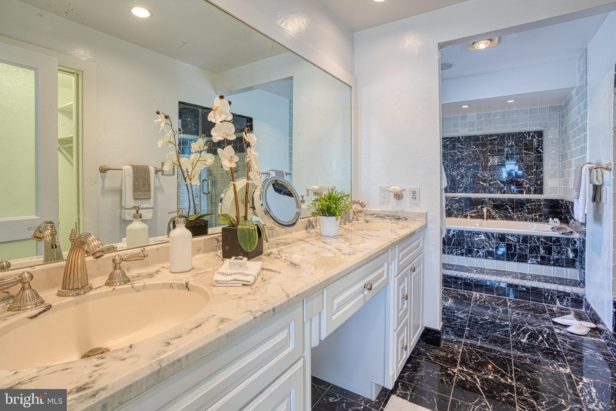 8 Horn Point Court Annapolis, MD 21403 - Photo 14 of 33